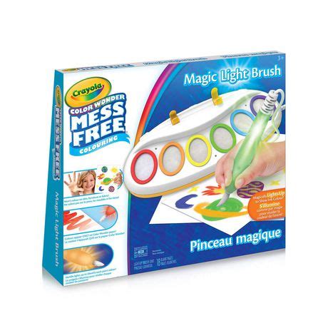 Keeping Kids Entertained with the Color Wonder Mess Free Light Brush